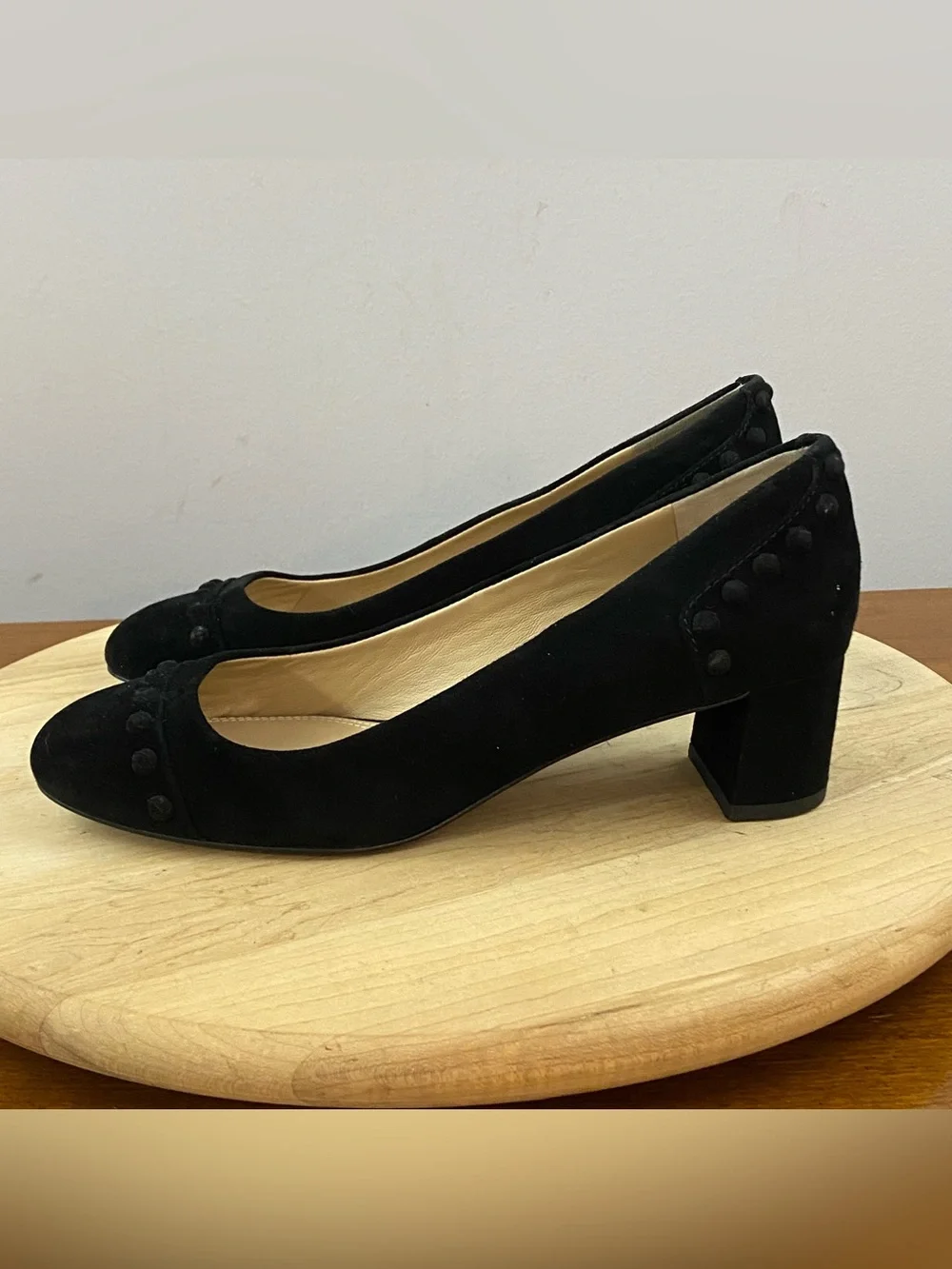 Tory Burch Colt Black Suede Studded Block Heel Pumps Round Toe Shoes Size 7M‎